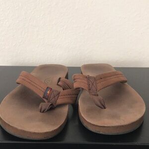Rainbows Youth Sandals Size 3